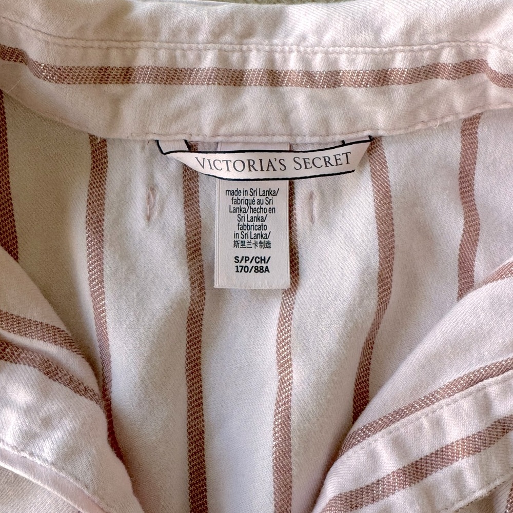 Victoria’s Secret sleep shirt (XS)